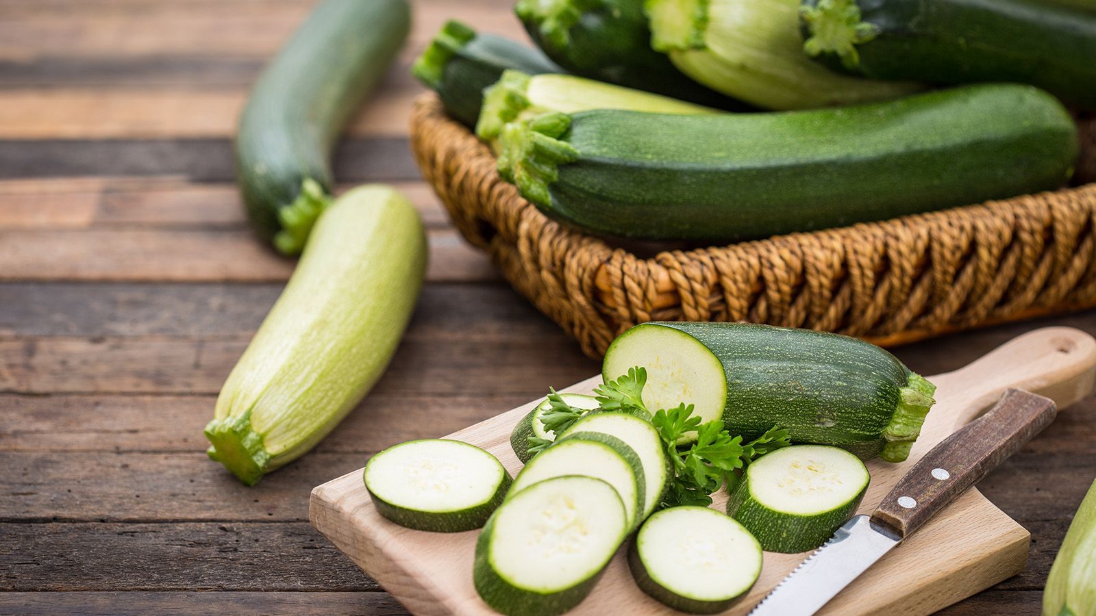 1600x900 Zucchini vs. Cucumber Vitamins, Water Content, and Uses