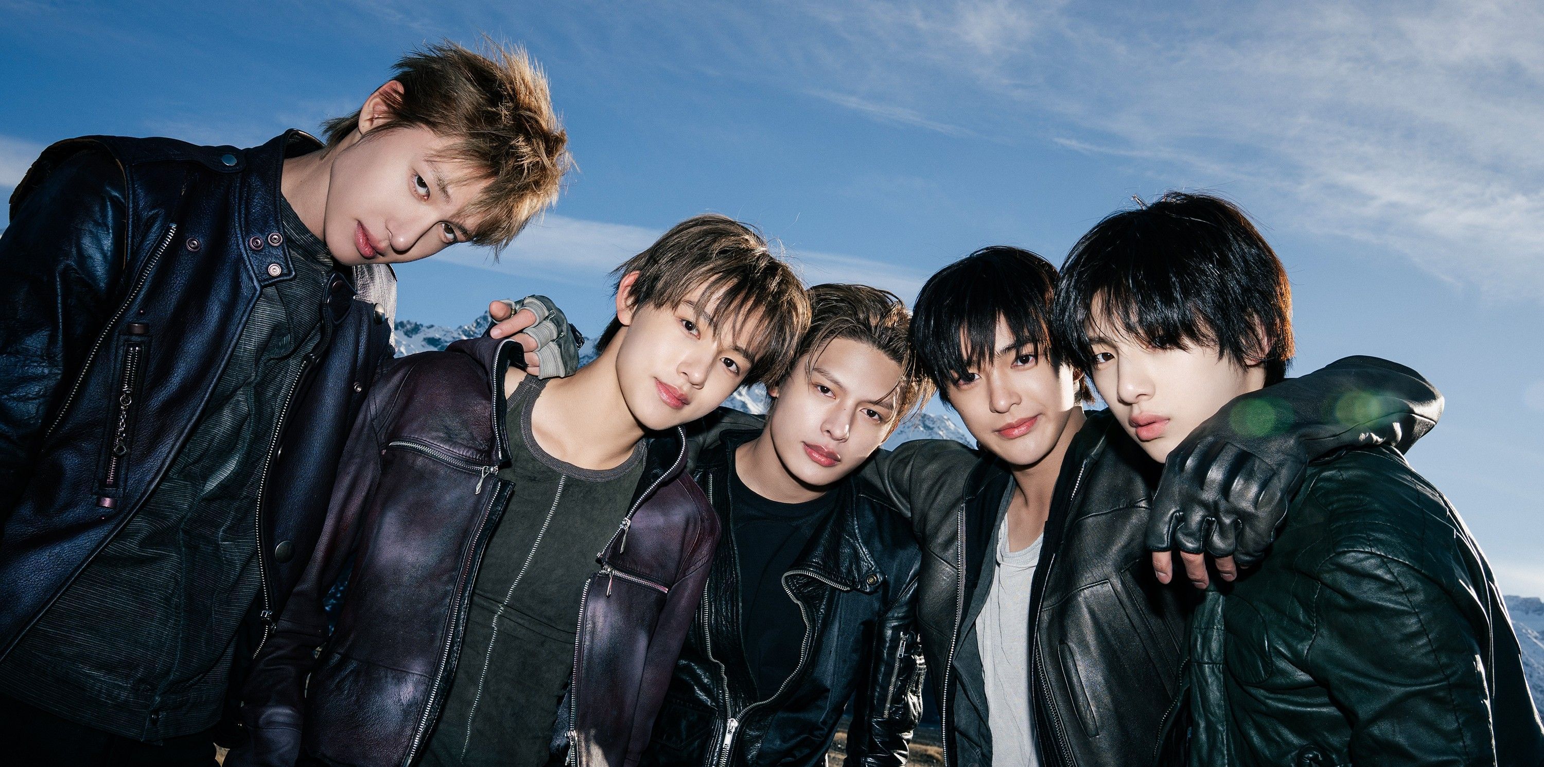 3000x1490 CORTIS (cortisbighit)