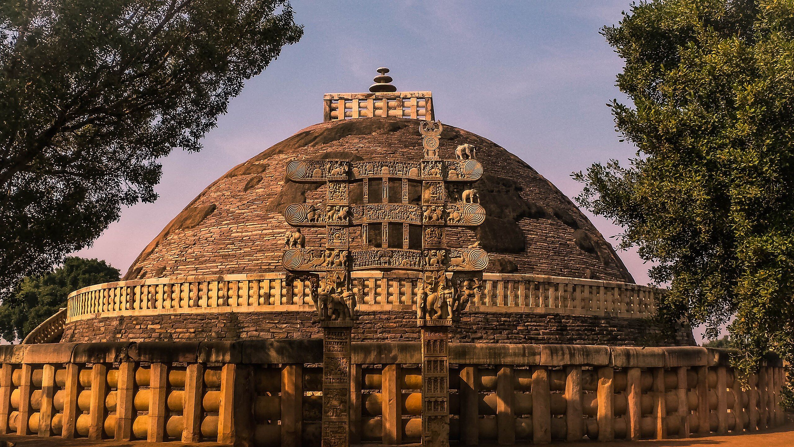 2560x1440 Sanchi Stupa