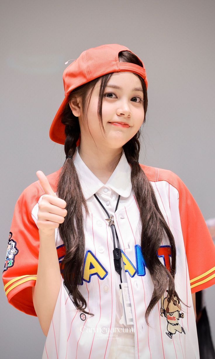 736x1227 Carmen Wallpaper Free Download. High Quality Idol Photo Collection