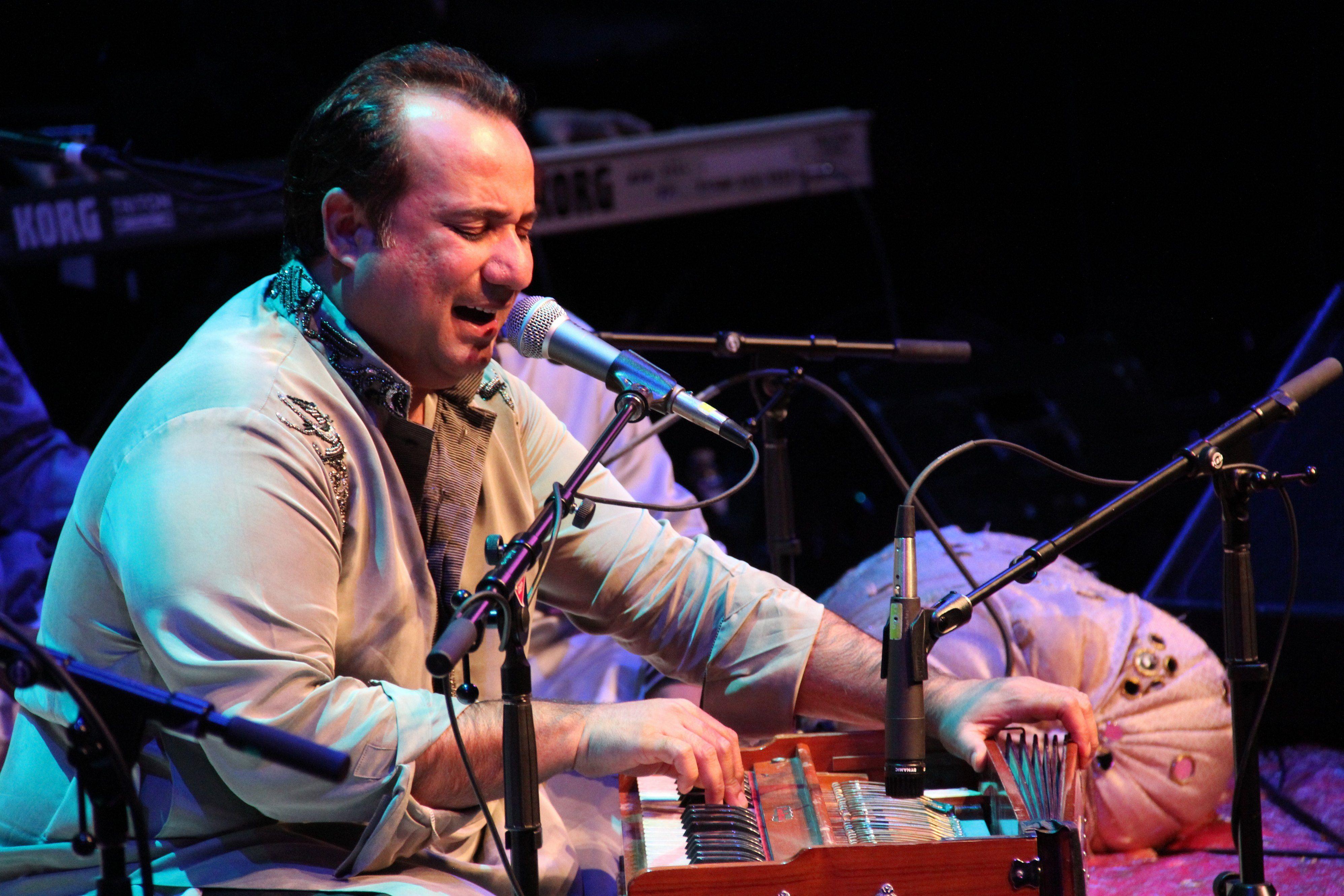3992x2661 Rahat Fateh Ali khan misses his Indian fans!