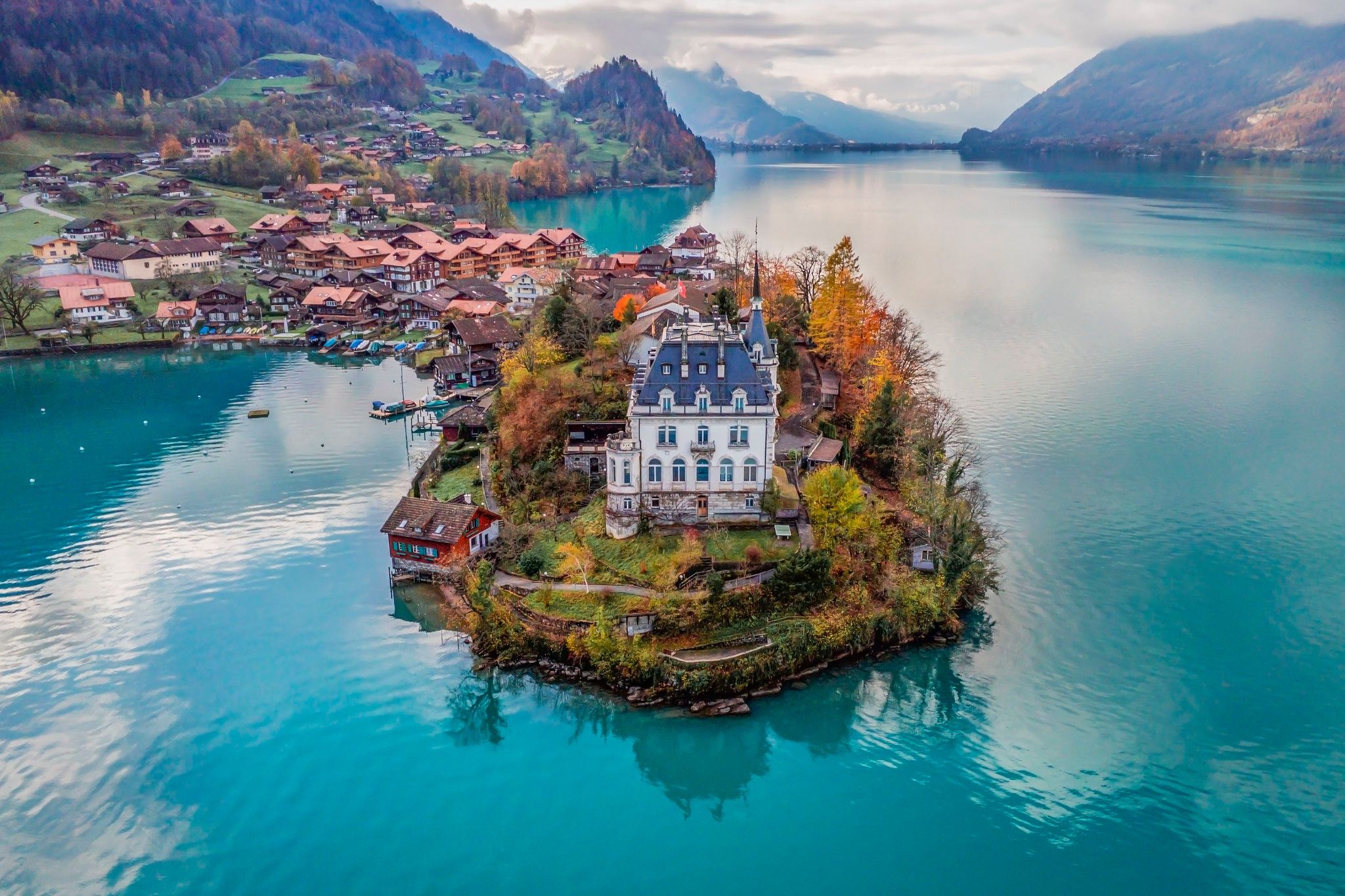 2048x1365 Wallpaper mountains, lake, castle, home