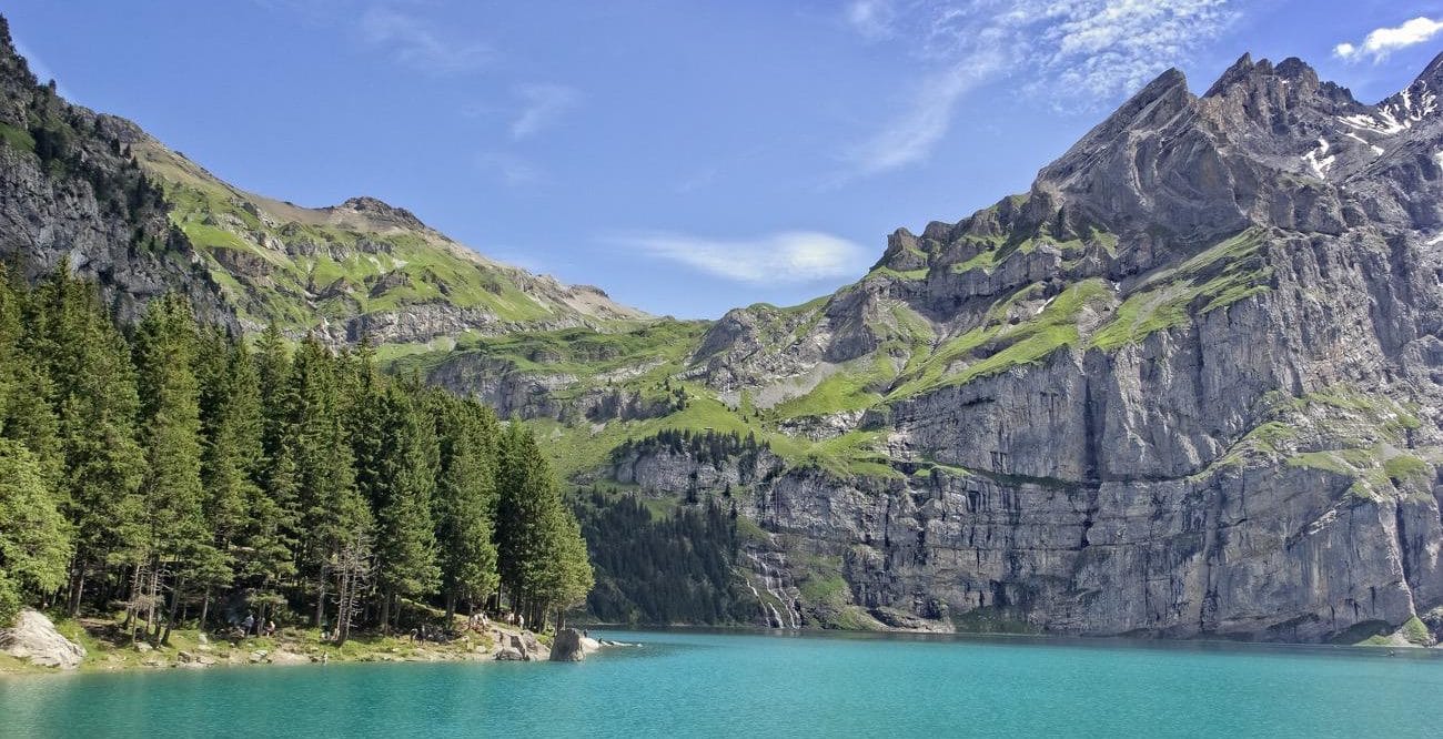 1300x666 Beautiful Mountain Lakes In Switzerland