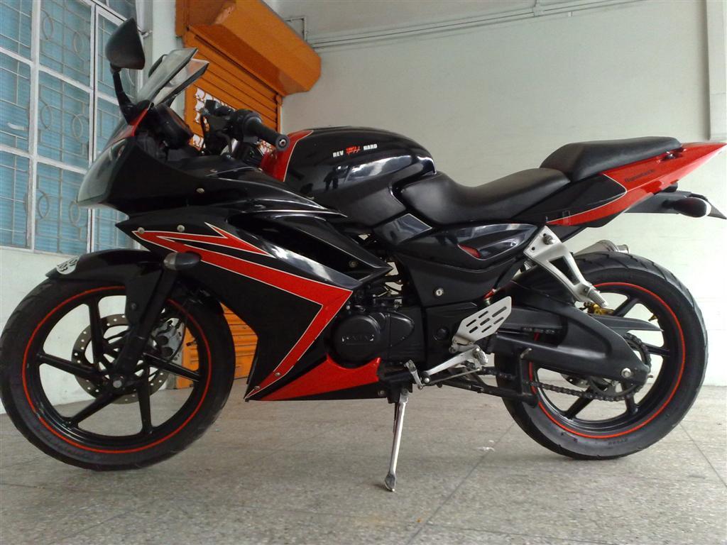 1024x768 Bajaj Pulsar HD Photo