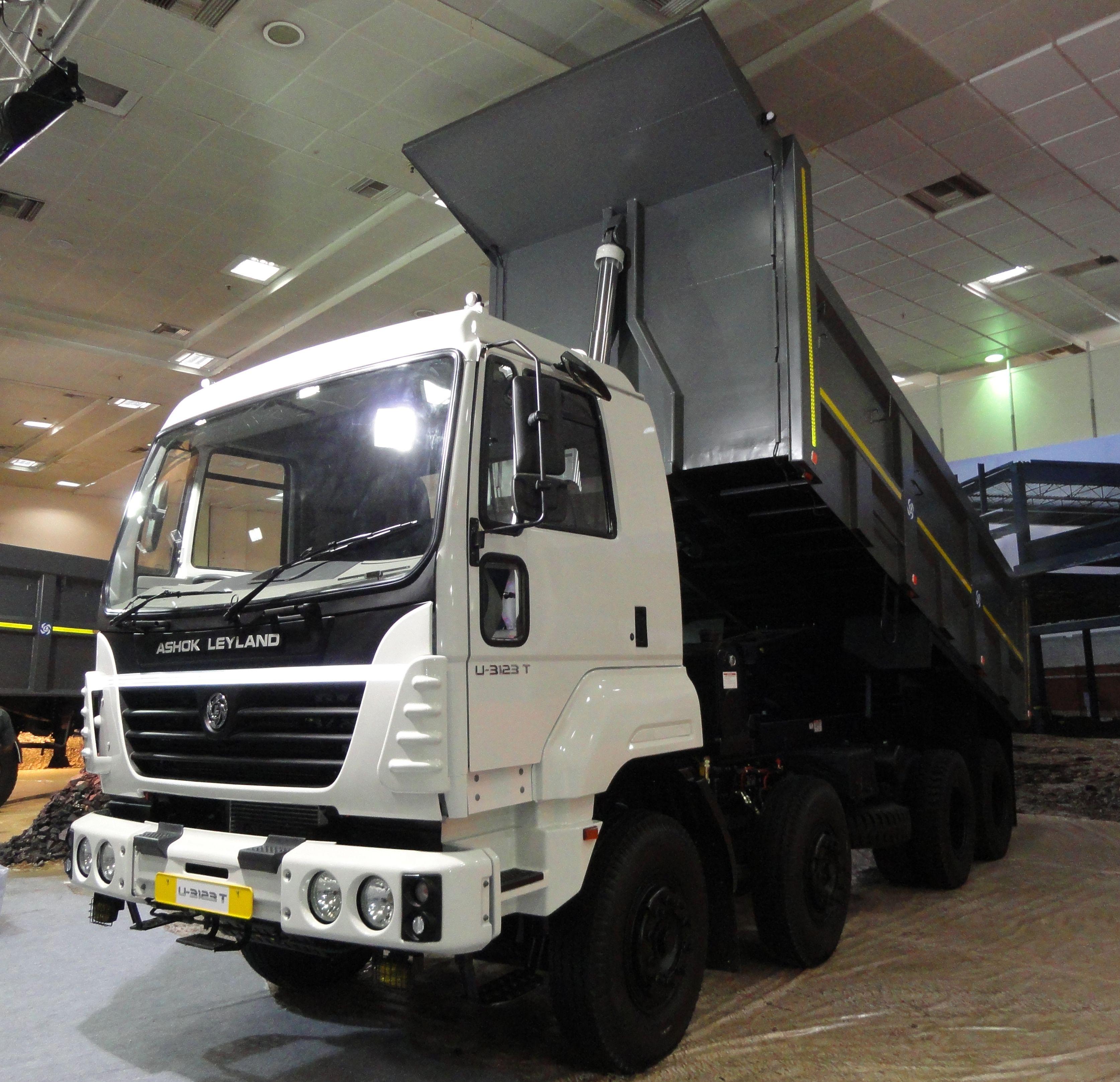 3348x3236 Ashok Leyland U