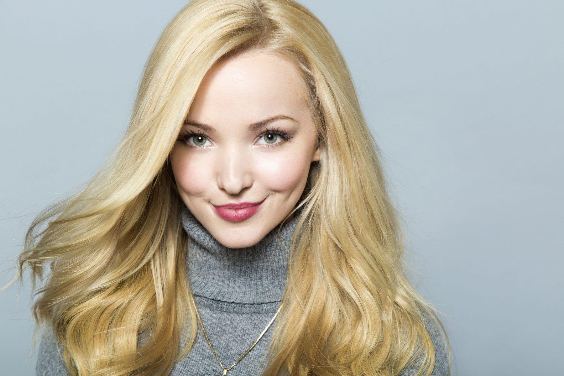 1800x1200 Dove Cameron HD