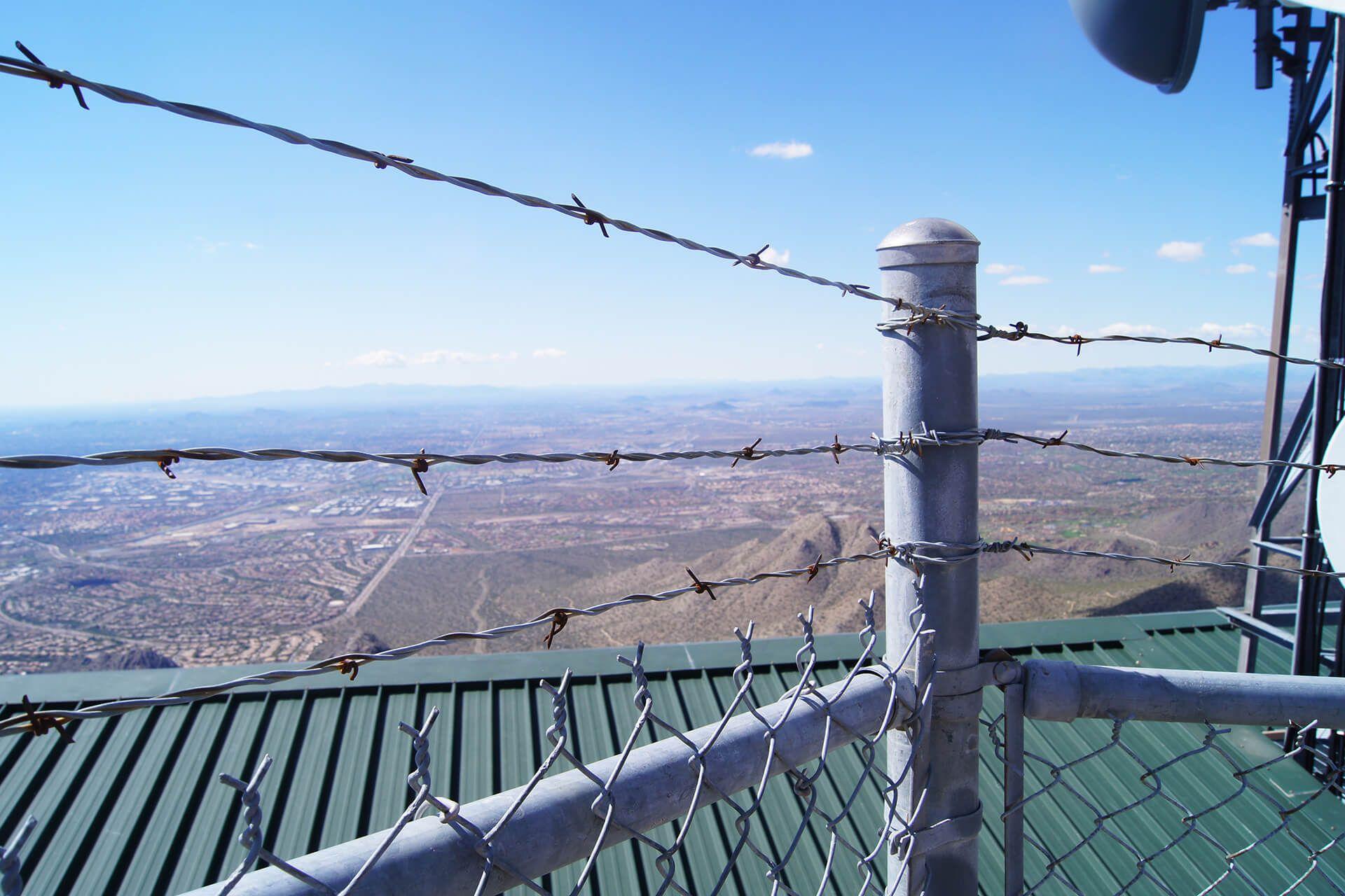 1920x1280 Barbed Wire Fence Up Close Wallpaper 61833 1920x1280px