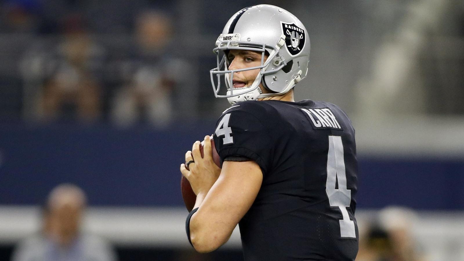 1600x900 Derek Carr Not Jealous One Bit That Matthew Stafford Mask