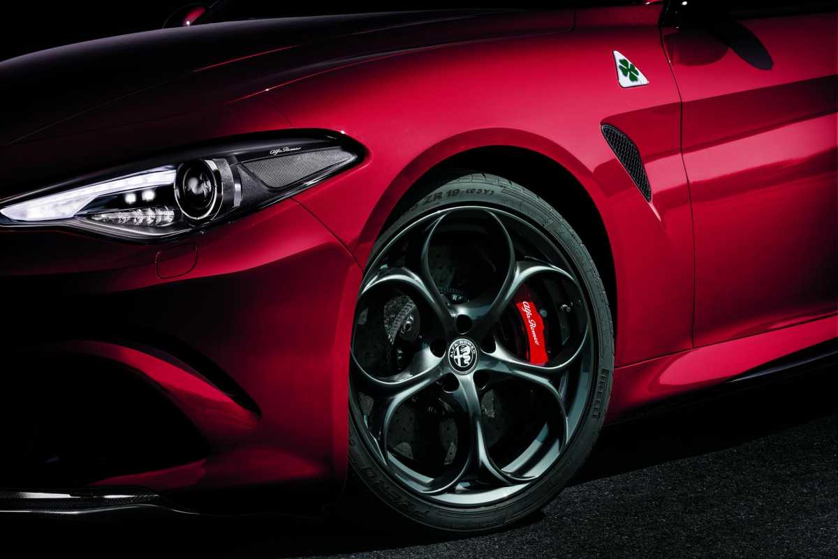1200x801 Free download 2016 Alfa Romeo Giulia Quadrifoglio Wallpaper HD