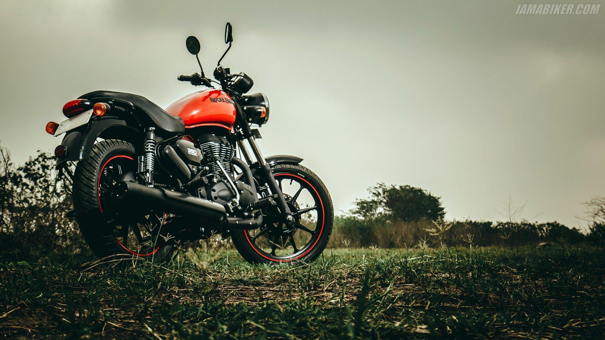 2000x1125 Royal Enfield Motorcycle Wallpaper