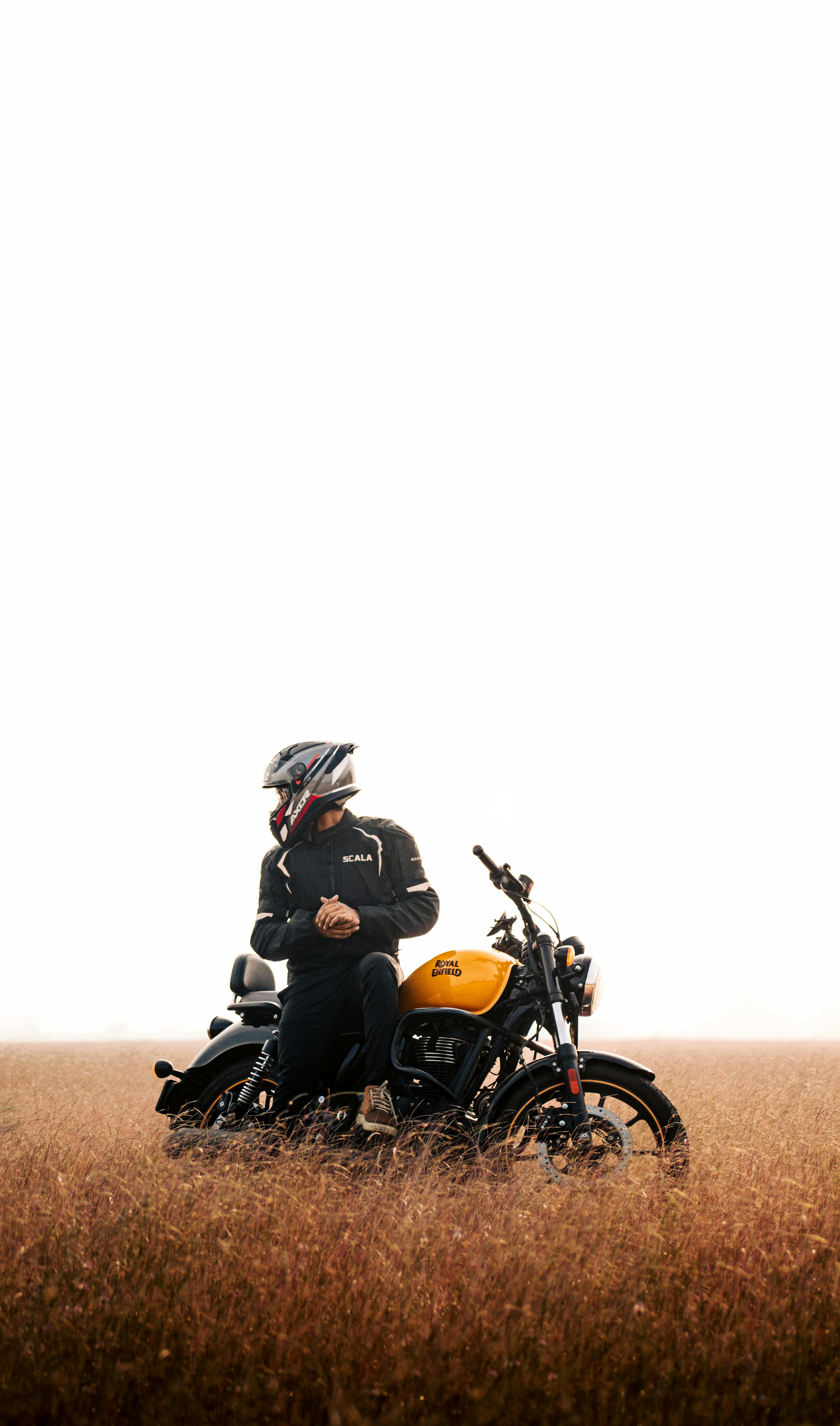 3436x5833 Royal Enfield Meteor 350 · Free