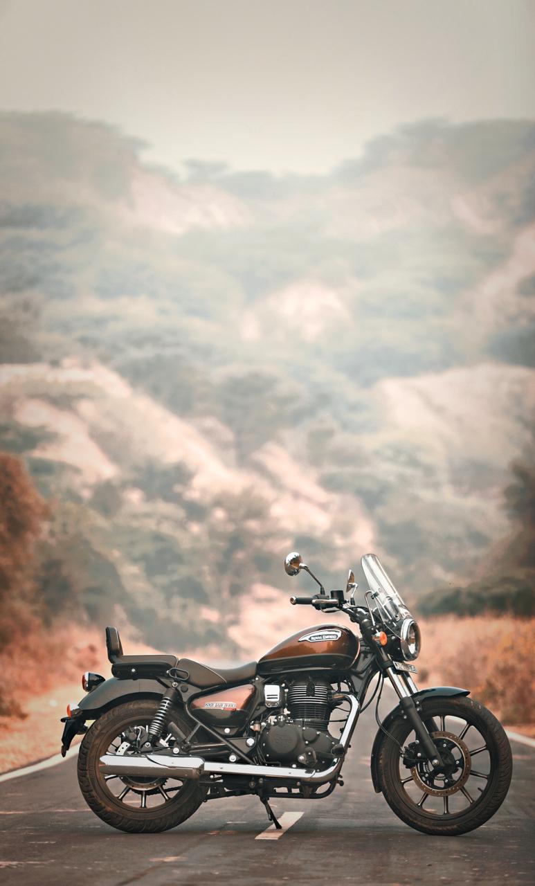 773x1280 Highway Players on X: The Meteor 350 in front of the majestic Aravali. RoyalEnfield Photo #meteor350 #makememoriesnotregrets #cruiseeasy #missoutonnothing #ride #slowshutter #bikersofinstagram #bikesofig #rider #riders #mypixeldiary