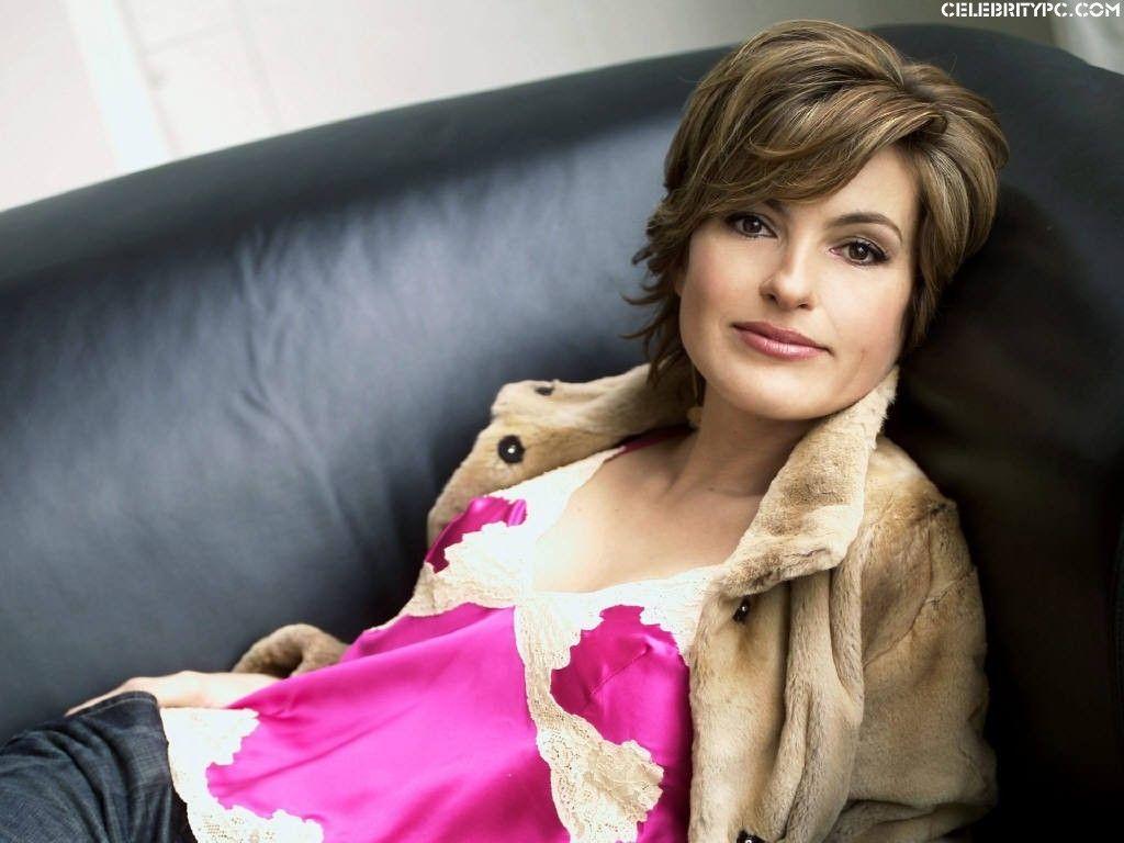 1024x768 Mariska Hargitay Hargitay Wallpaper