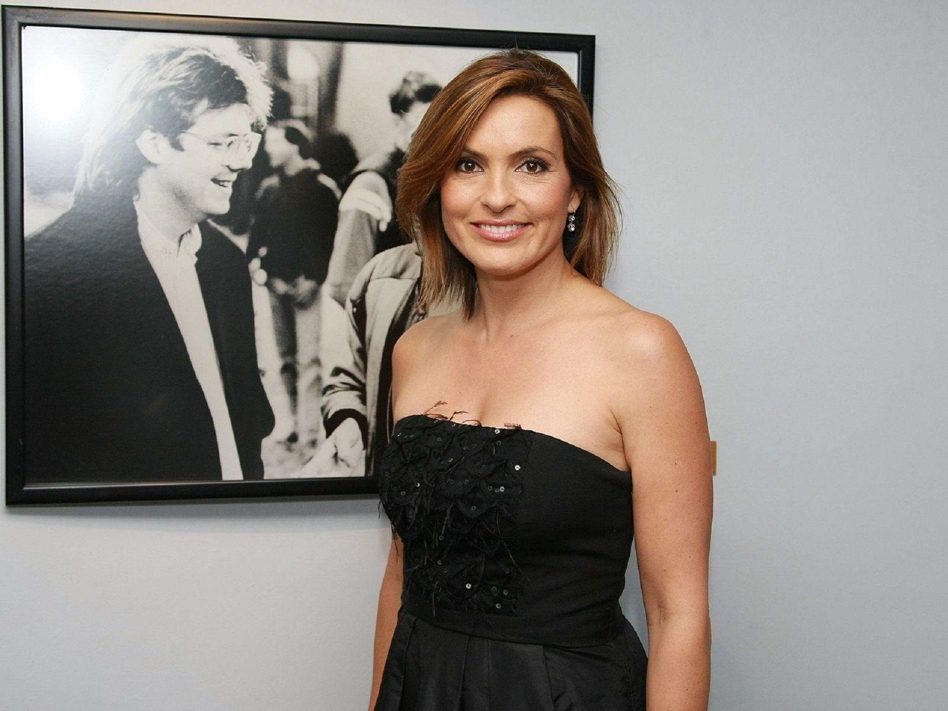 Mariska Hargitay Wallpapers - Top Free Mariska Hargitay Backgrounds