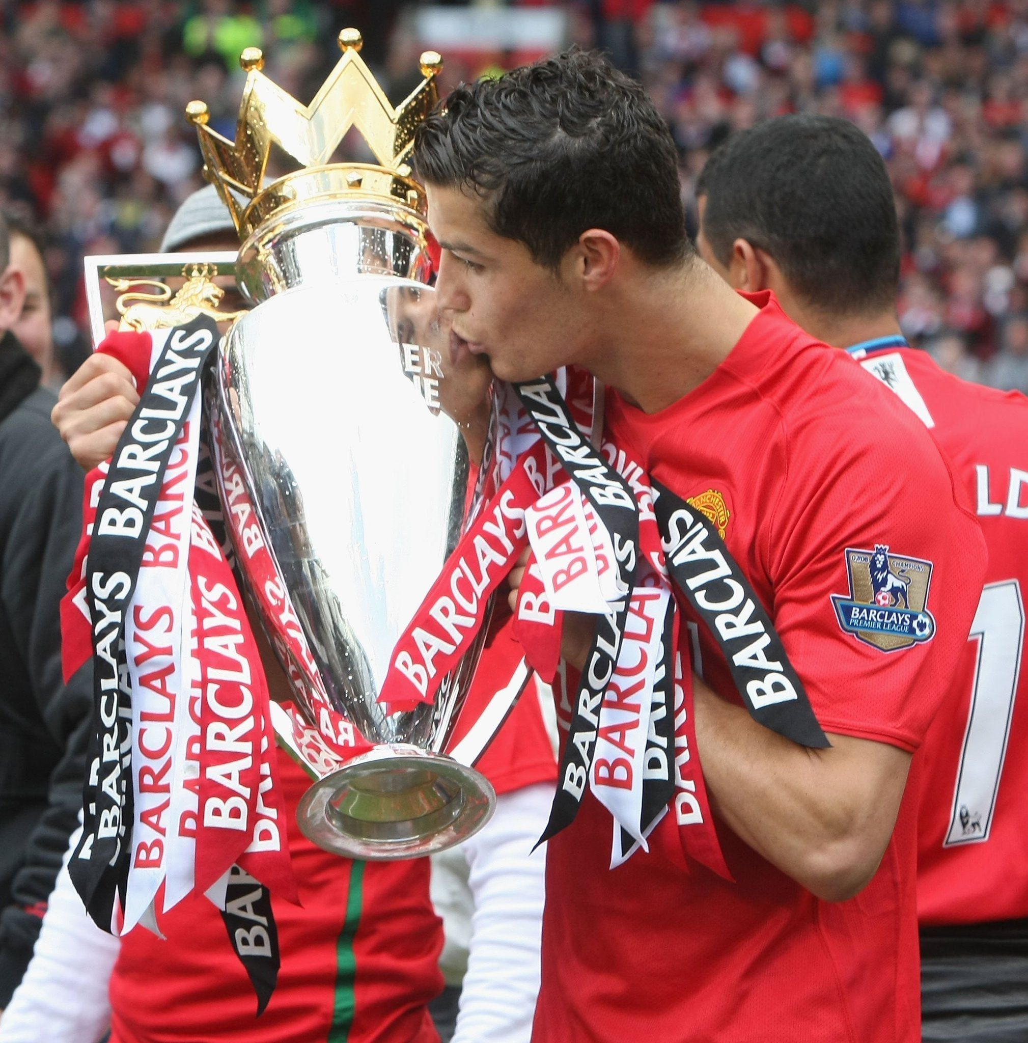 2019x2048 Cristiano Ronaldo Returns to Manchester United after 12 Years. Best Photo of CR7