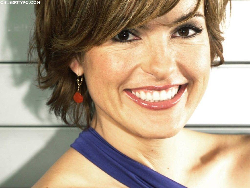 1024x768 Mariska Hargitay Hargitay Wallpaper