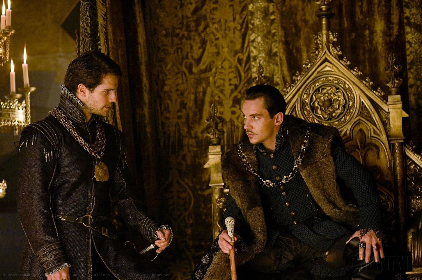 1450x961 Season 3 Stills. Cavill Photo Gallery