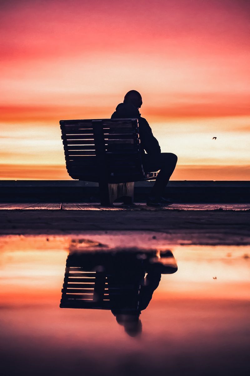 800x1200 Download Wallpaper 800x1200 Man, Alone, Sad, Twilight, Dark Iphone 4s 4 For Parallax HD Background
