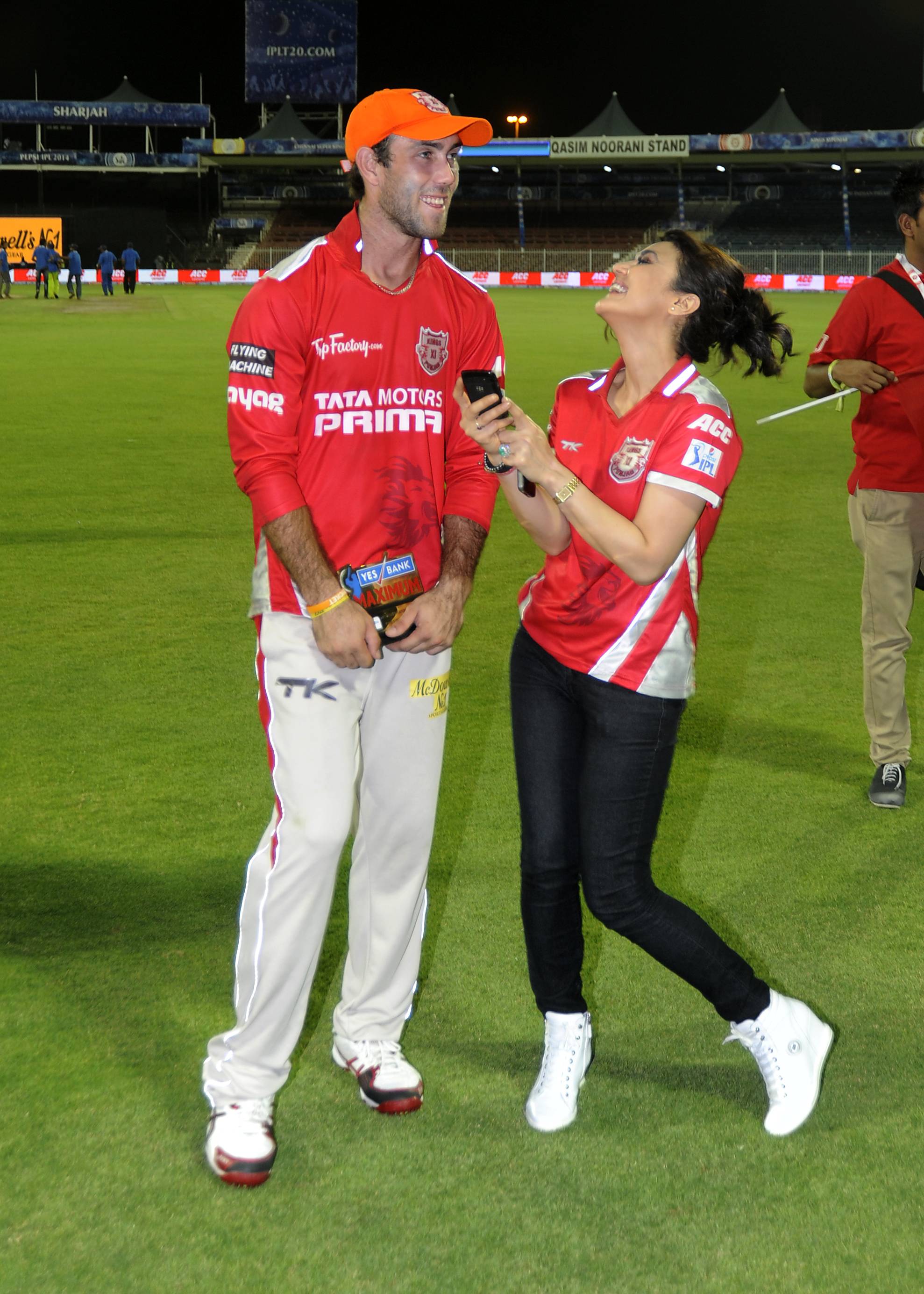 1978x2768 Glenn Maxwell Preity Zinta, HD Wallpaper & background Download