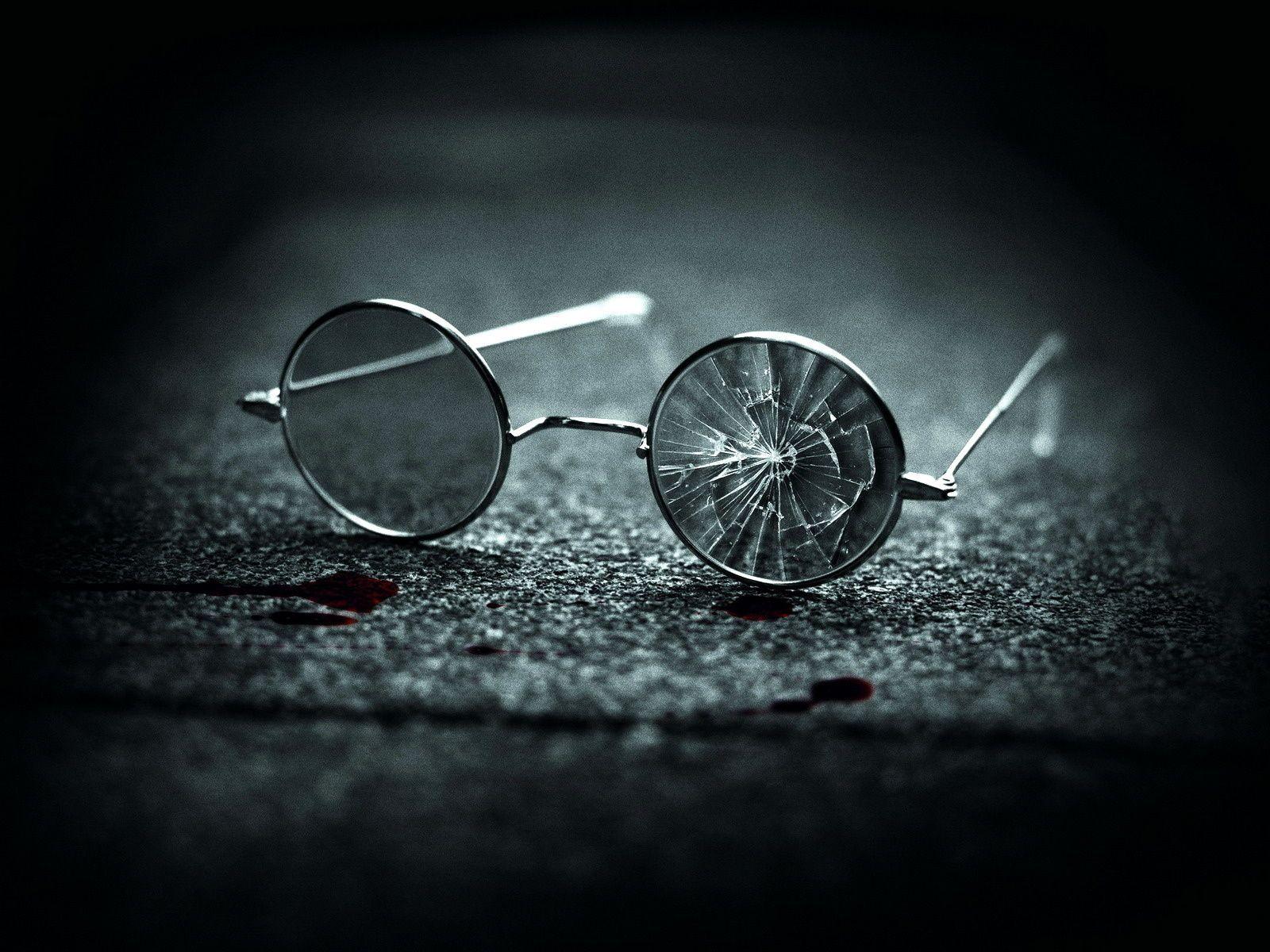 1600x1200 Broken Glasses Photography Black Wallpaper HD Wallpaper