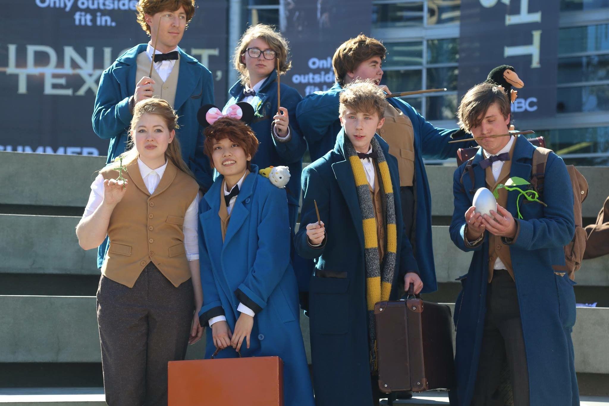 2048x1365 Newt Scamander Cosplayers
