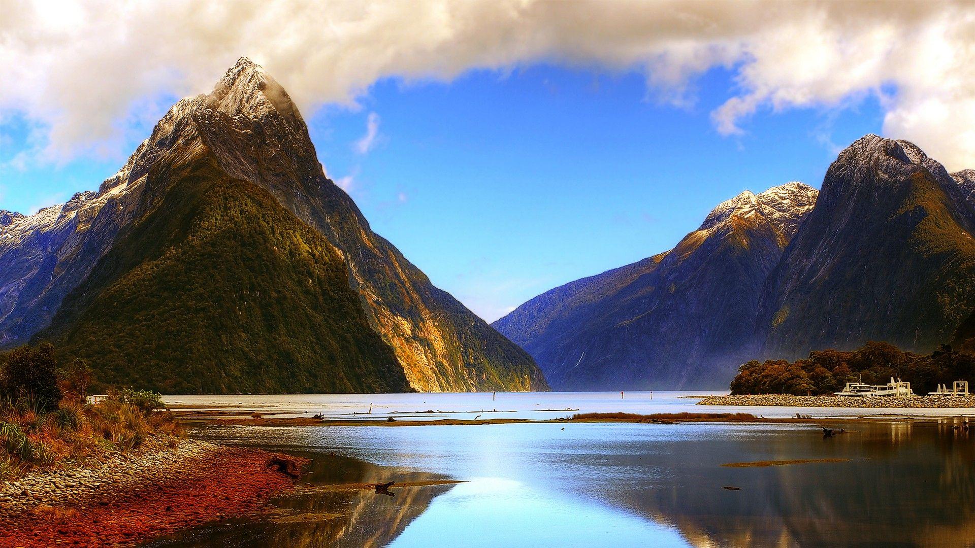 1920x1080 Lakes: Mountains Mountain Beautiful Clouds Autumn Lake Lakes