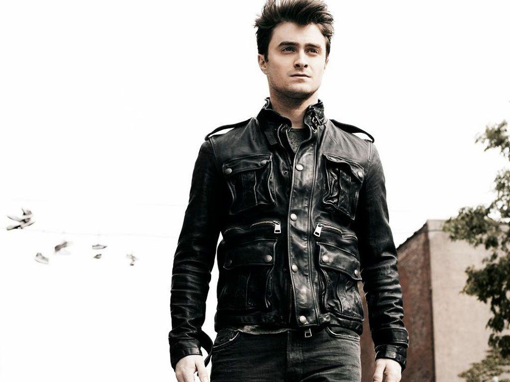 1024x768 Daniel Radcliffe Cast in New Film 'Guns Akimbo'-Leaky