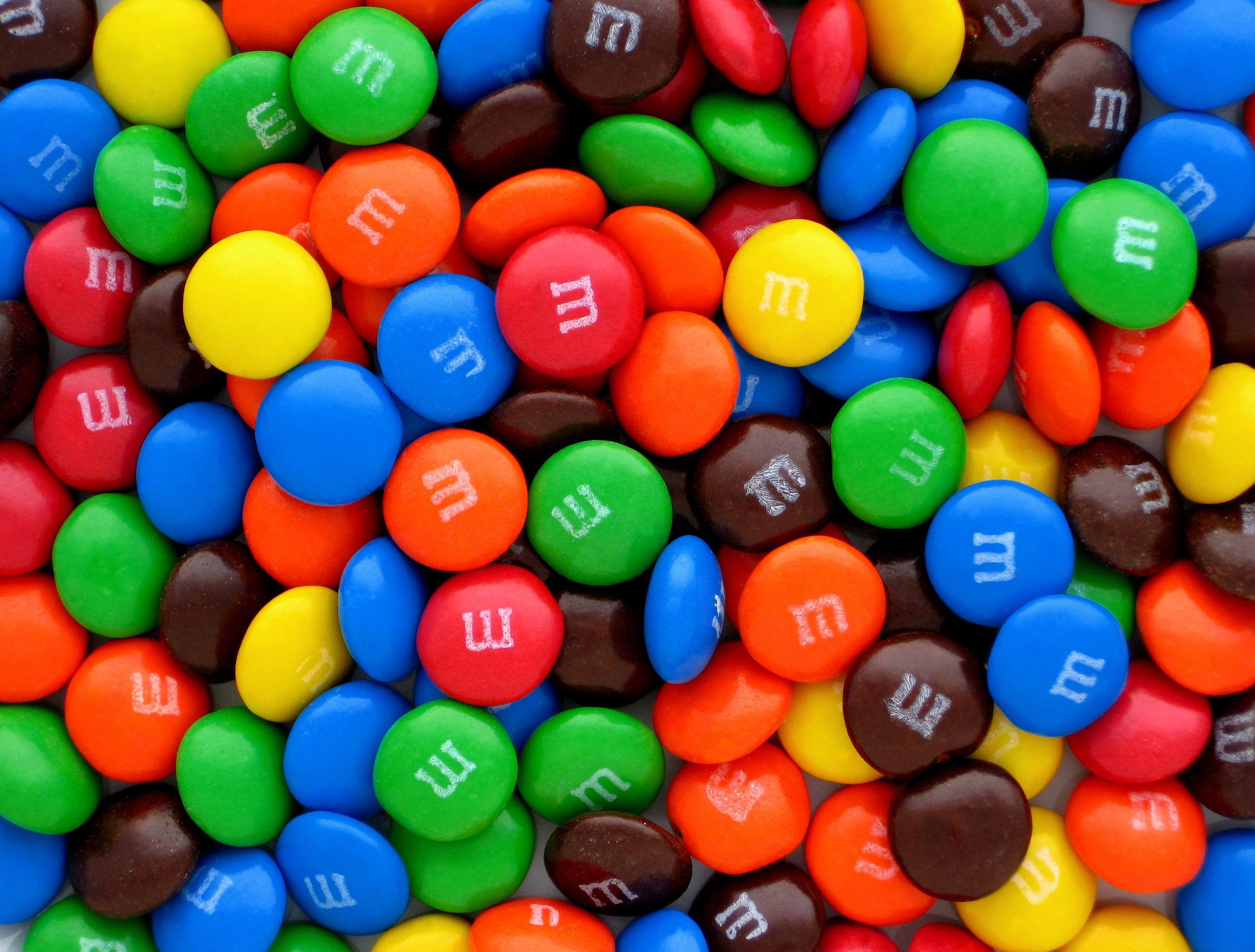 2900x2200 M&M's