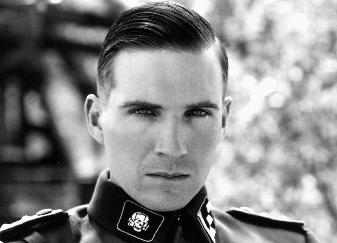 1167x843 English Actor Ralph Fiennes Handsome Photo And Latest