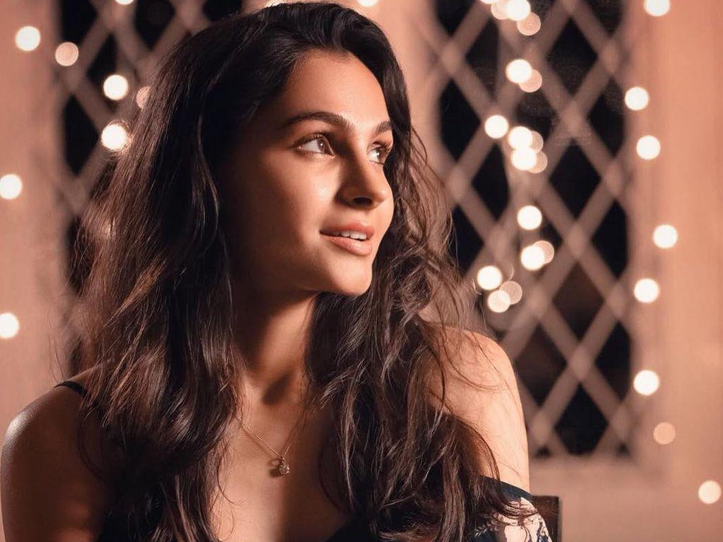 1024x768 Andrea Jeremiah HQ Wallpaper. Andrea Jeremiah Wallpaper