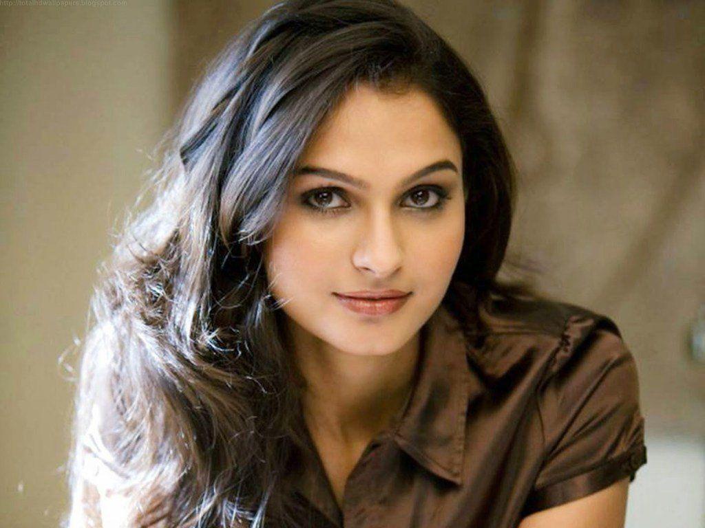 1024x768 Sanmeera Jeremiah Beautiful HD Wallpaper