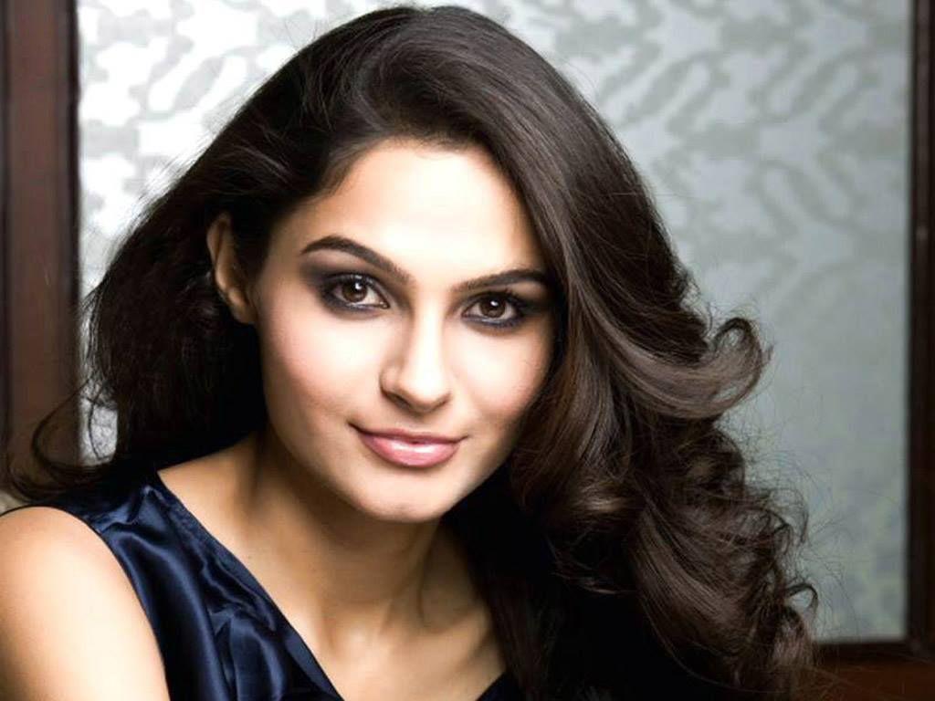1024x768 Andrea Jeremiah Beautiful Hot Closeup Image Collection