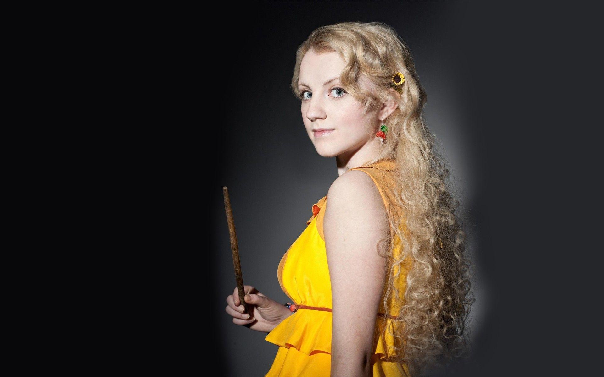 1920x1200 evanna lynch yellow dress harry potter luna lovegood looking back blonde Wallpaper HD / Desktop and Mobile Background