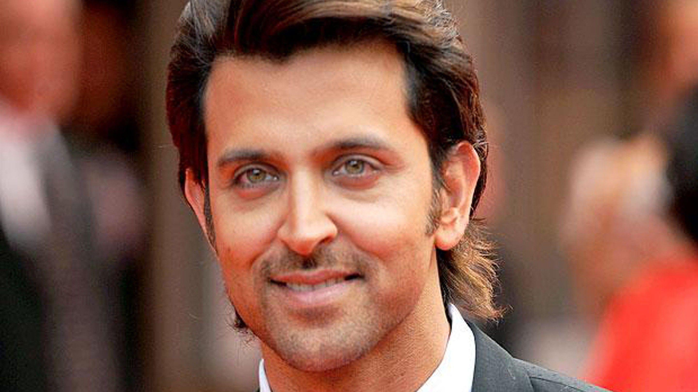 2880x1620 Handsome Photo of Hrithik Roshan