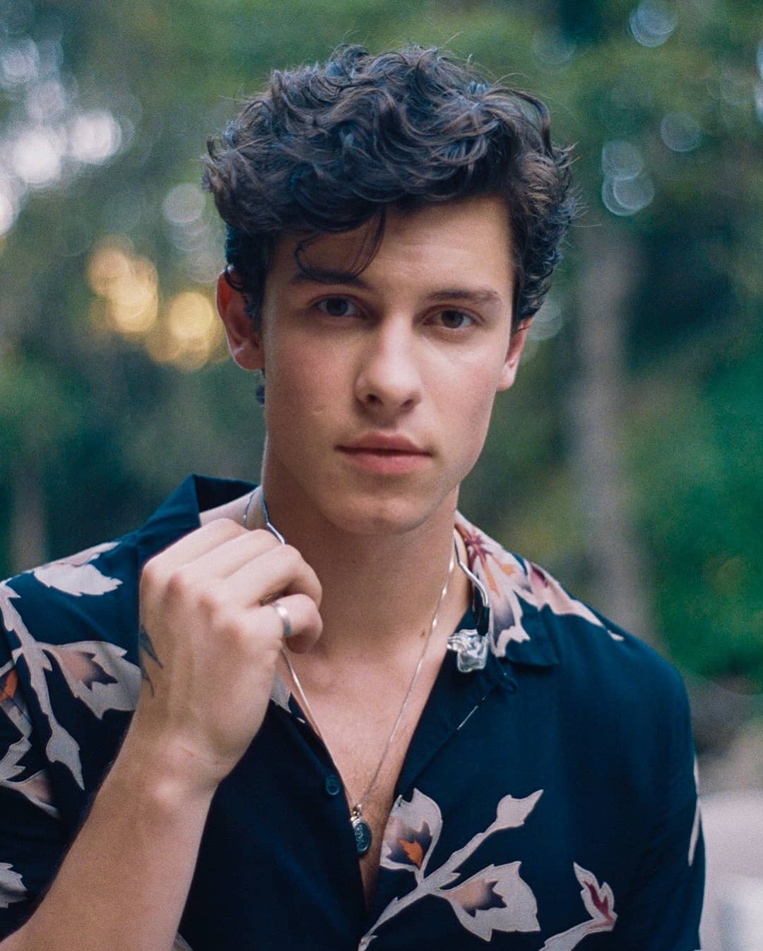 1080x1346 Shawn Mendes 2019 Wallpaper