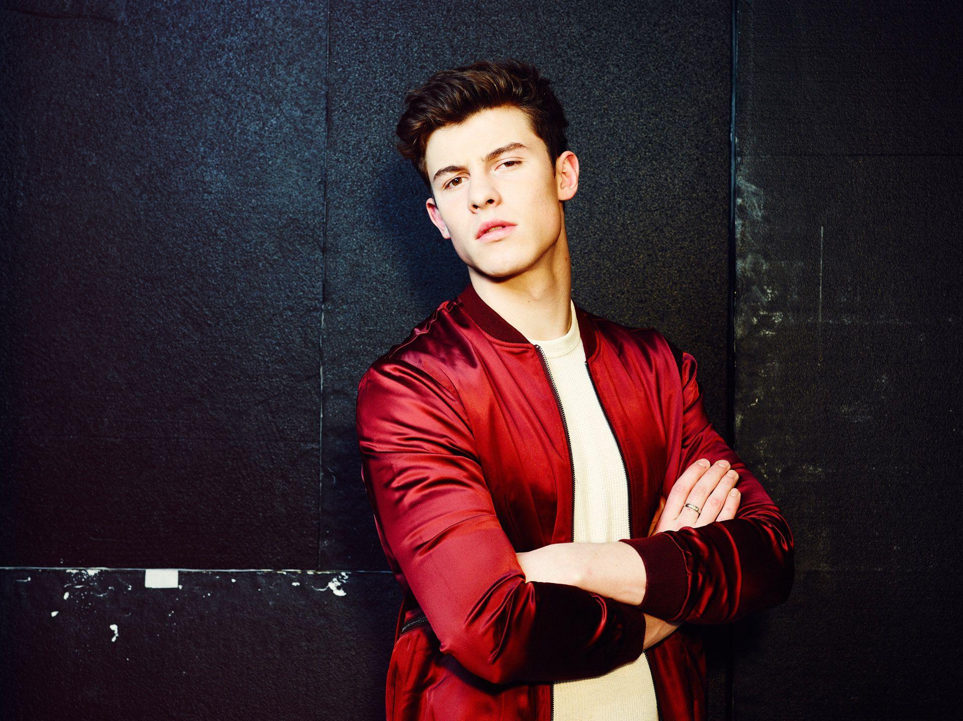 1920x1439 Shawn Mendes Image