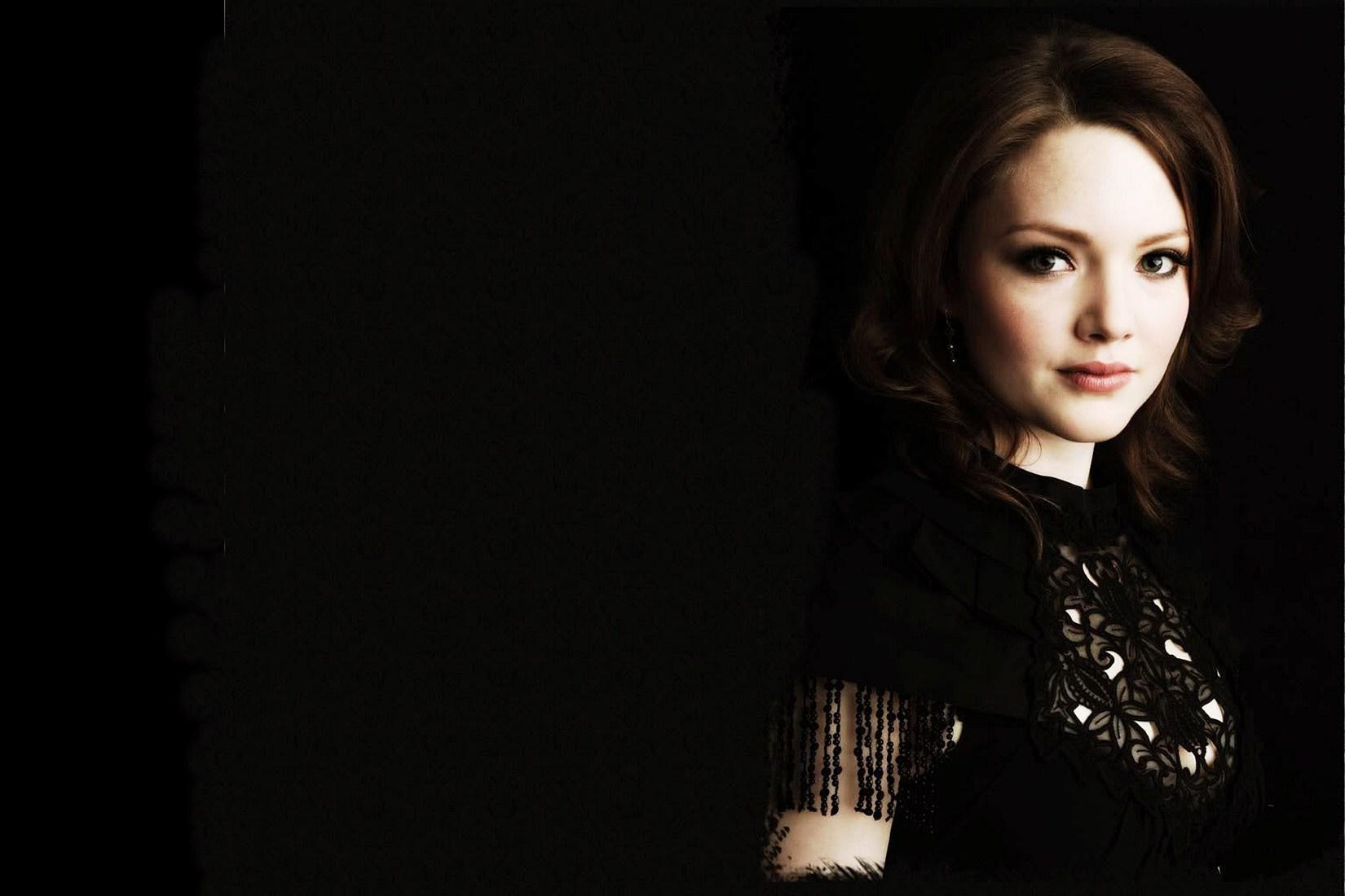 Holliday Grainger Wallpapers - Top Free Holliday Grainger Backgrounds