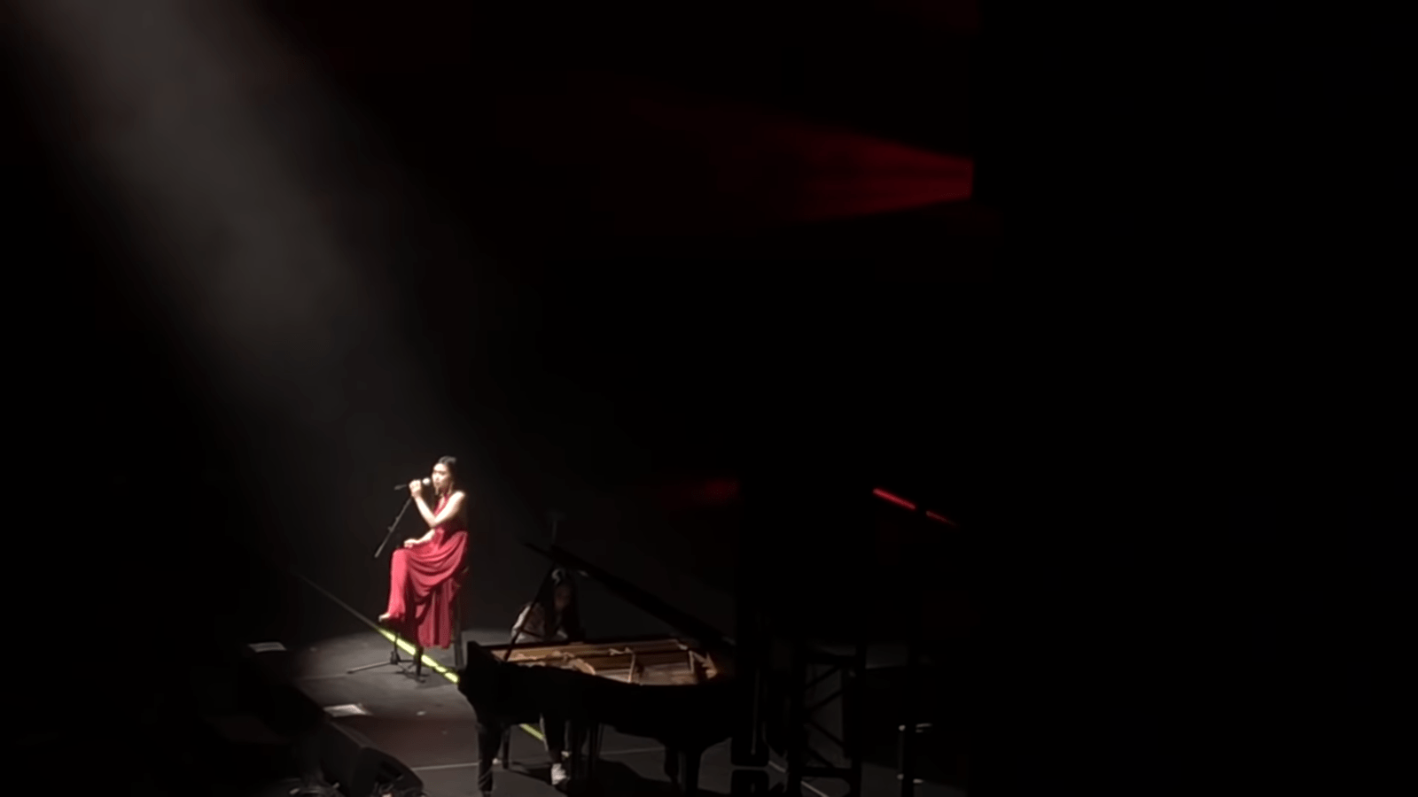 1600x900 Petition · NIKI make a studio version of SLOW DANCING IN THE DARK
