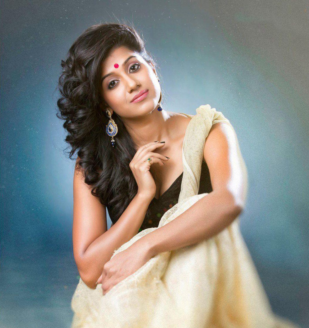 1053x1117 Spicy Look Pics Of Shilpa Manjunath. Cool picture, Hot beauty