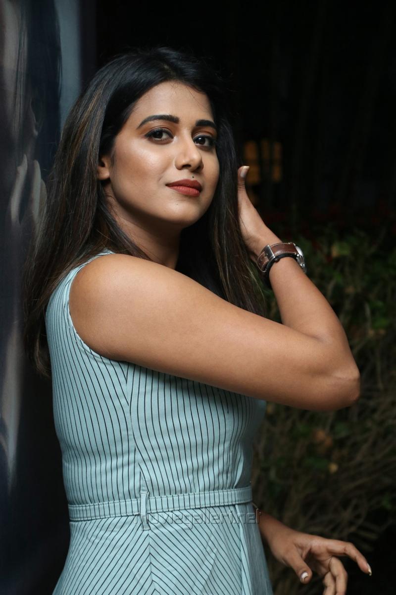 800x1200 Actress Shilpa Manjunath HD Photo Ispade Rajavum Idhaya Raniyum