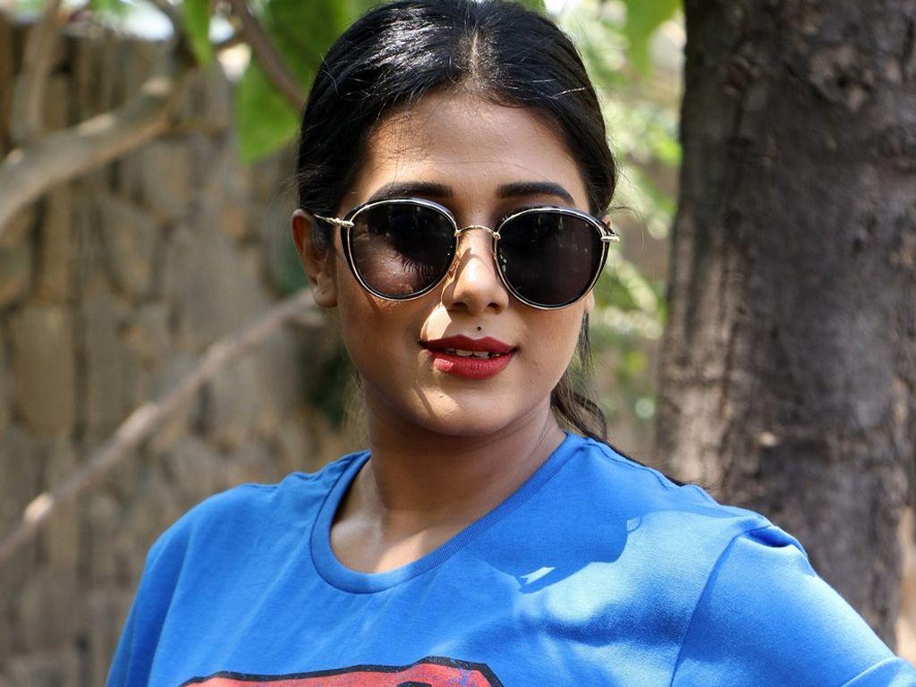 1024x768 Shilpa Manjunath HQ Wallpaper. Shilpa Manjunath Wallpaper