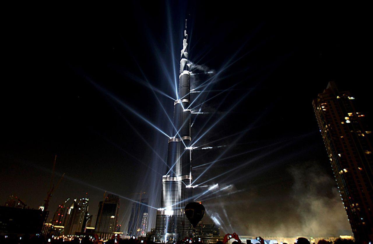 1280x838 Burj Khalifa Lights Awesome New Year Desktop Wallpaper. Burj