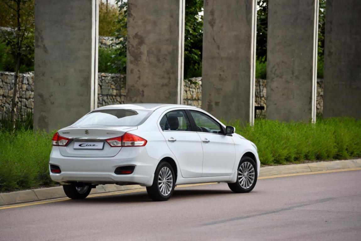 1149x767 Ciaz Car Wallpaper