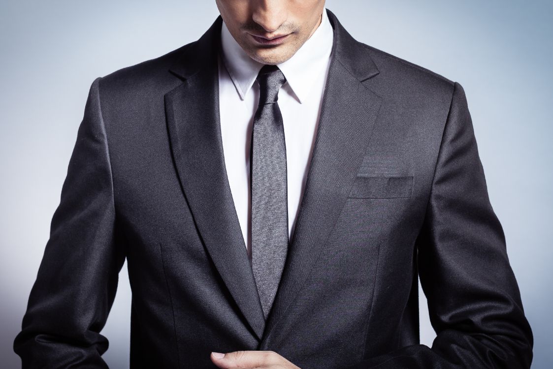 1123x750 Wallpaper Man in a Suit Close Up, Suit, Necktie, Shirt, Tuxedo, Background Free Image