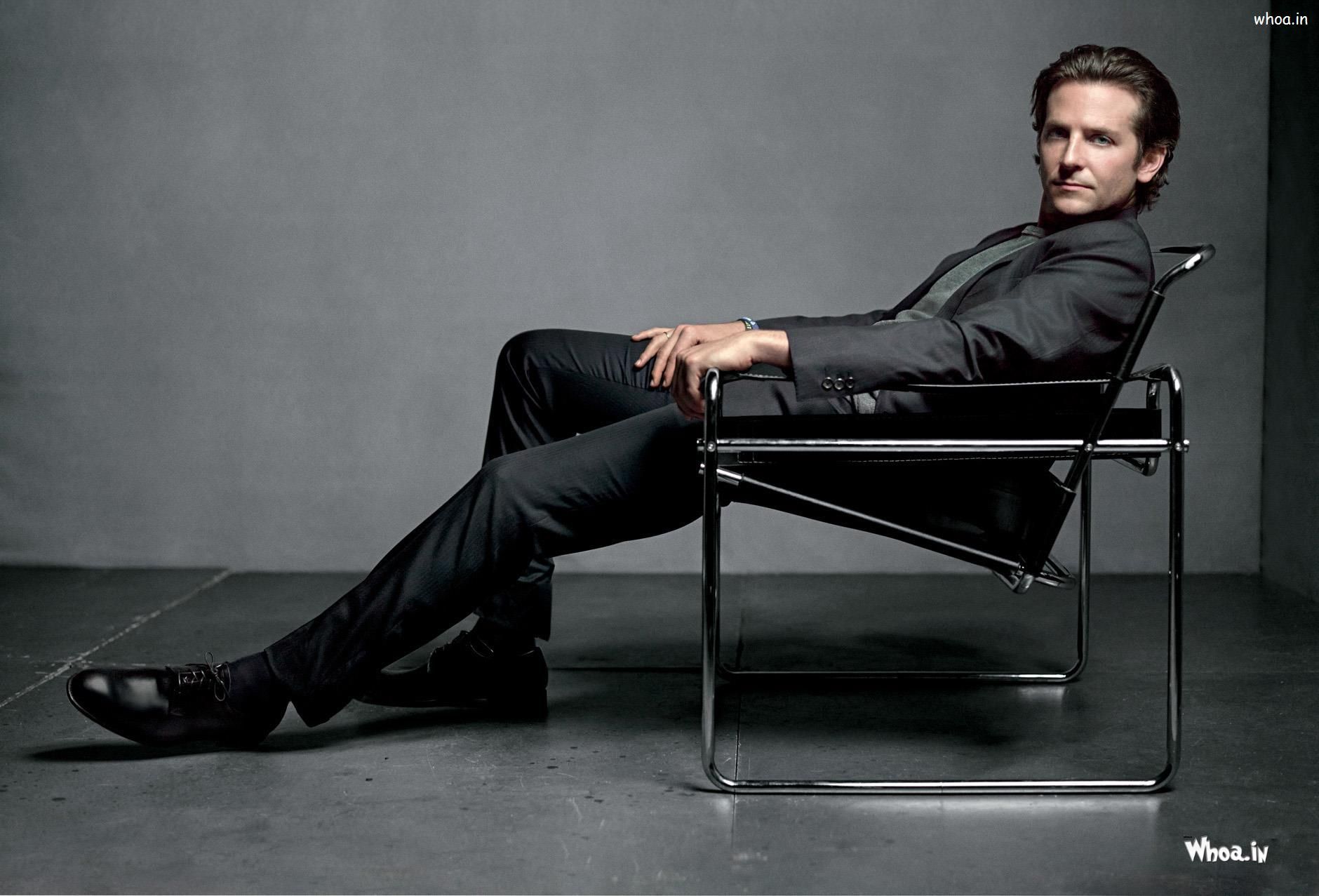 1880x1277 Bradley Cooper Black Suit With Face Closeup Wallpaper
