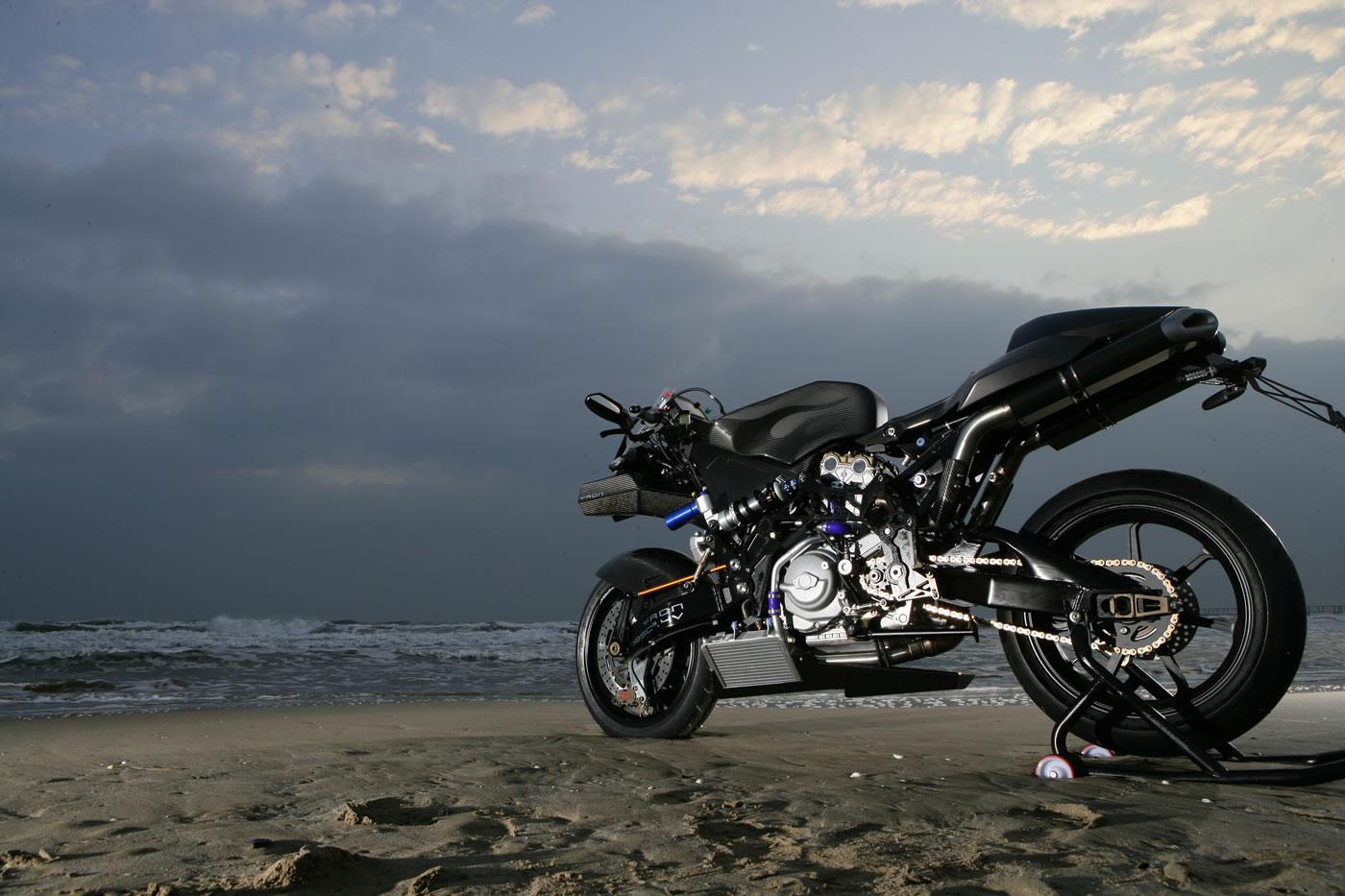1400x933 Vyrus 987 C3 4V Supercharged Infects EICMA & Rubber