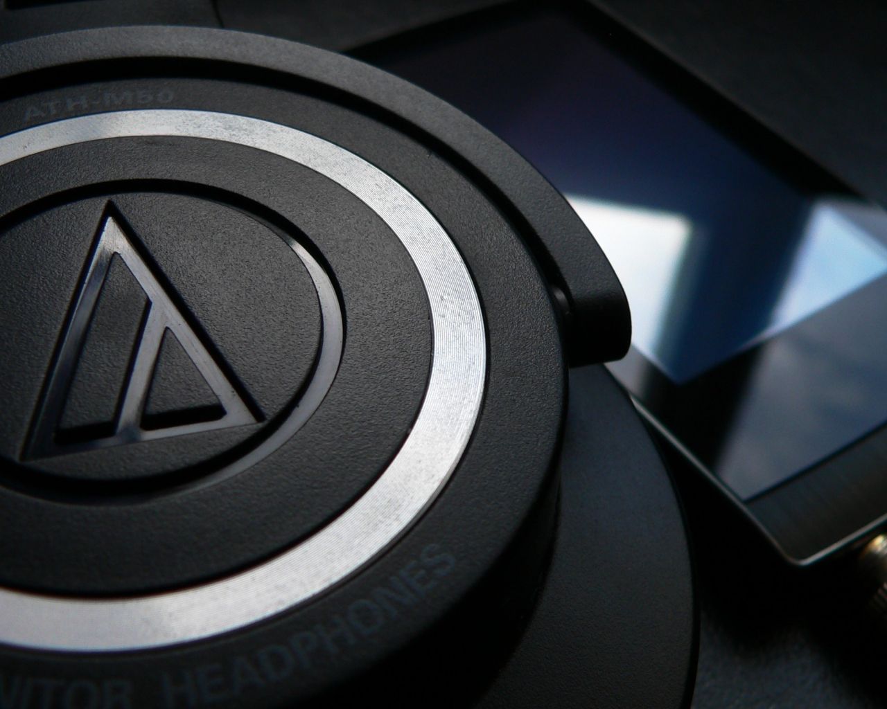 1280x1024 Audio Technica Wallpaper