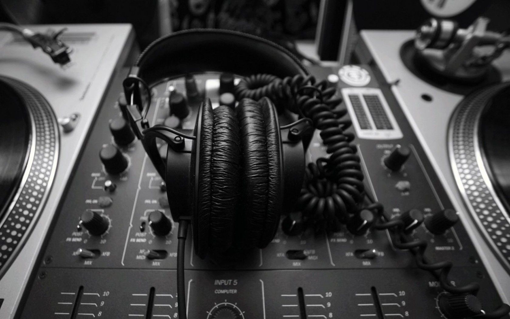 1680x1050 audio technica Wallpaper HD / Desktop and Mobile Background