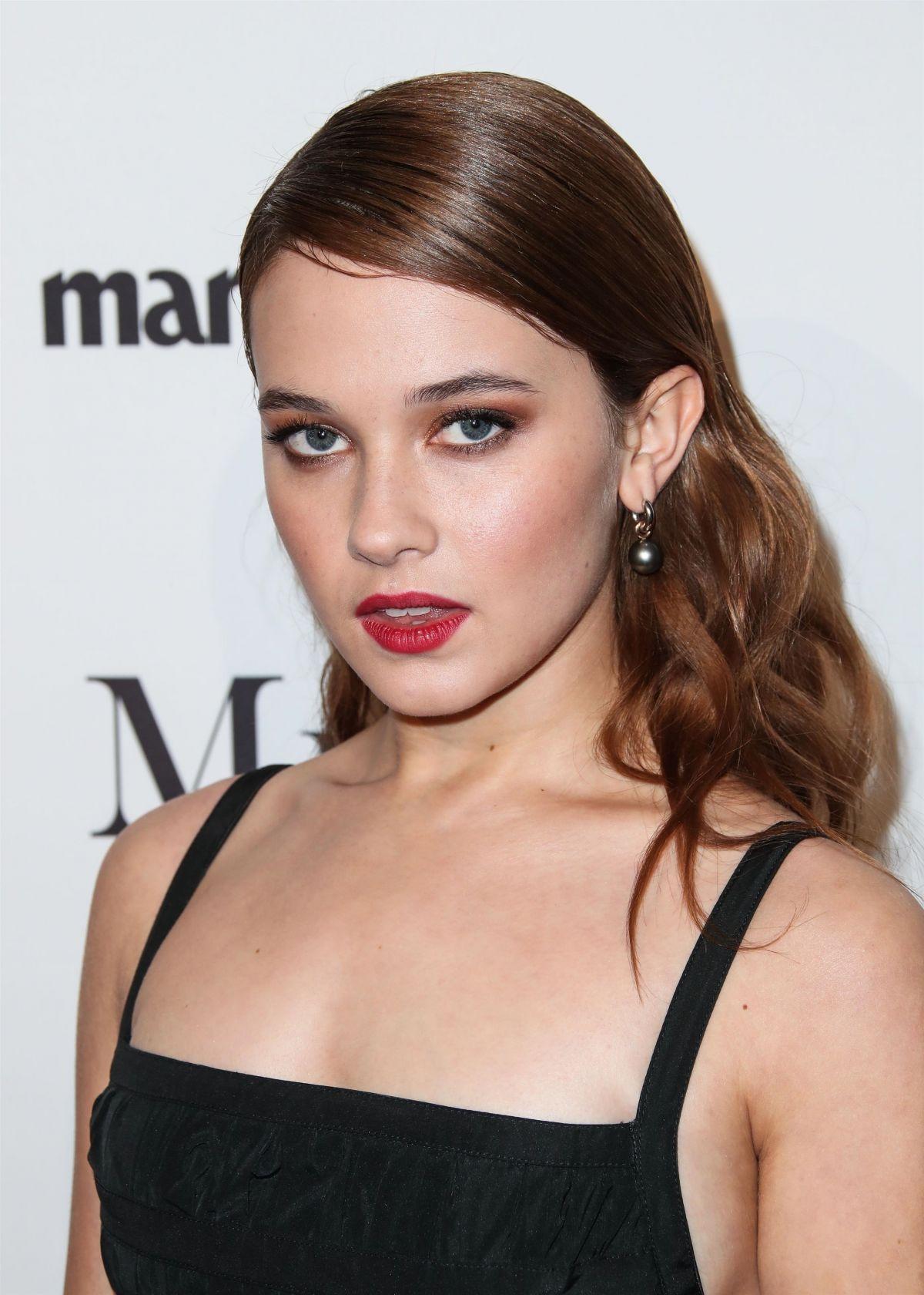 1200x1680 Cailee Spaeny Wallpaper