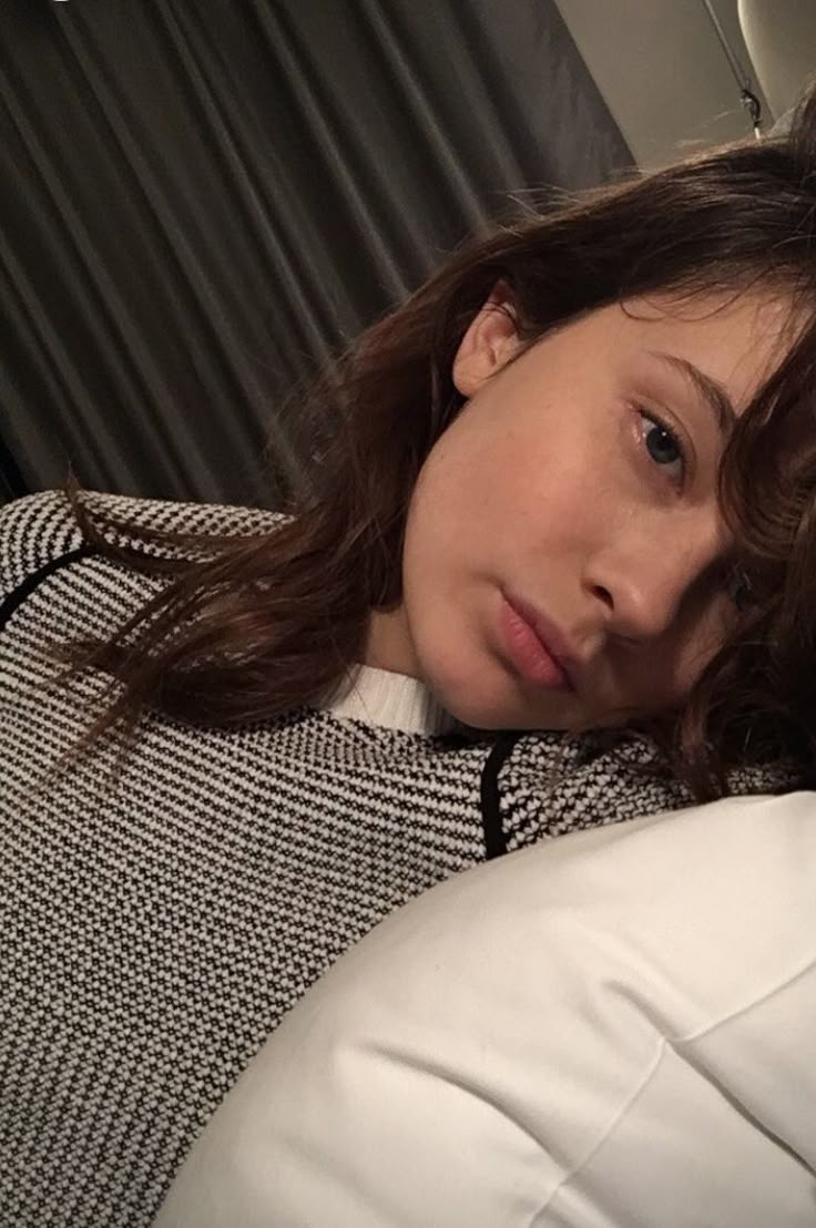 736x1108 Cailee Spaeny
